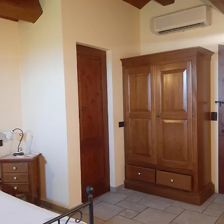 Il Casale Dell'acquabona Farm stay Montefano