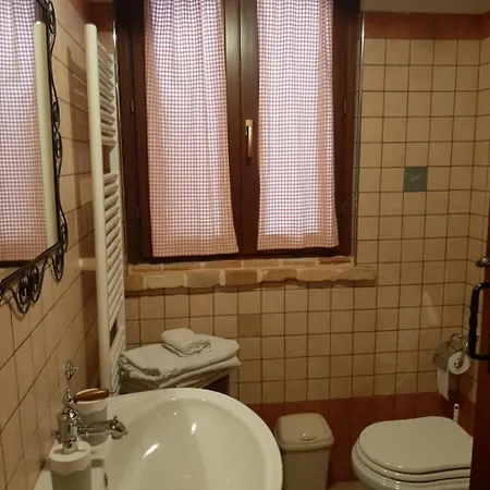 Farm stay Il Casale Dell'acquabona Montefano