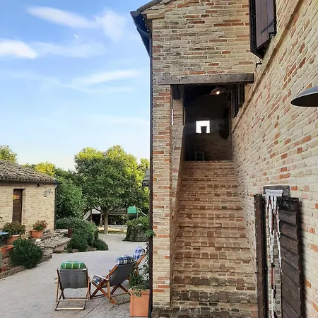 Il Casale Dell'acquabona * Montefano